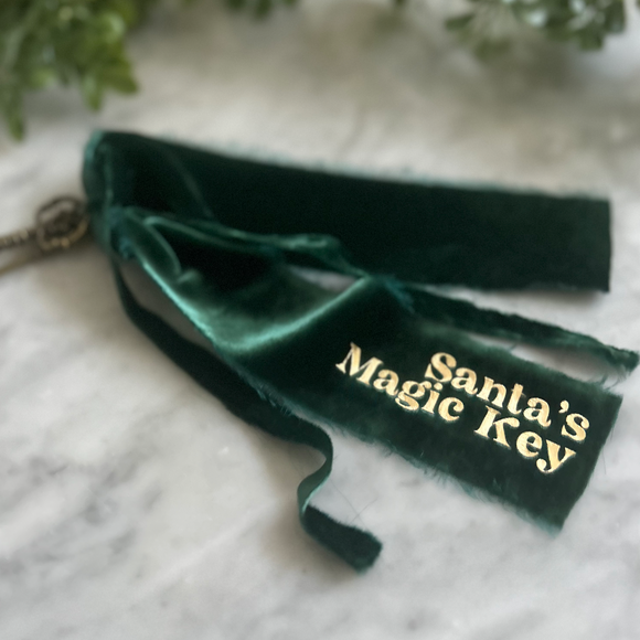 Limited Edition Santas Crushed Velvet Magic Keys - Green + Gold